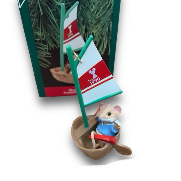 Ornament 1990 Hallmark Mouseboat Keepsake Christmas Ornament - Picture 5 of 5